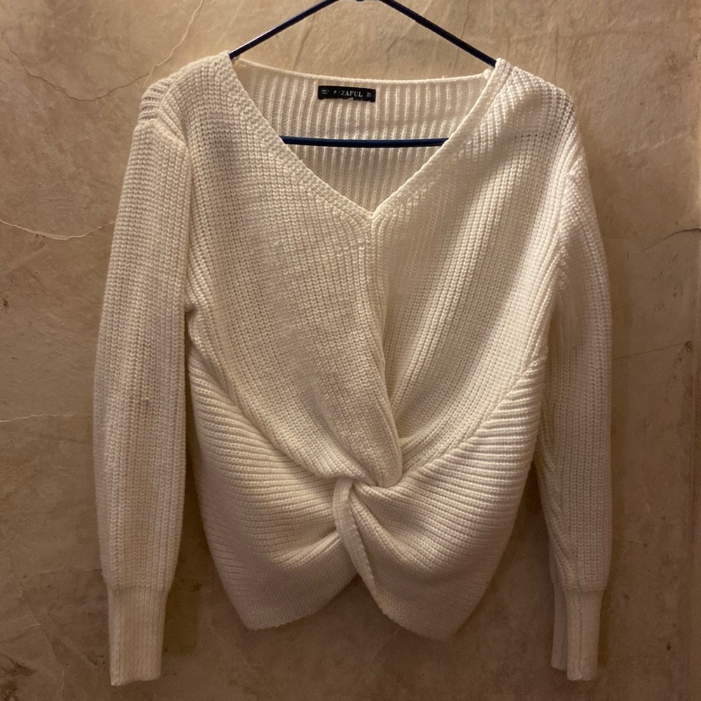 Cropped white ZAFUL sweater